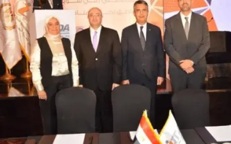 وزير التموين ومحافظ بني سويف يشهدان توقيع عقود شراكة لإنشاء مشروعات تجارية جديدة