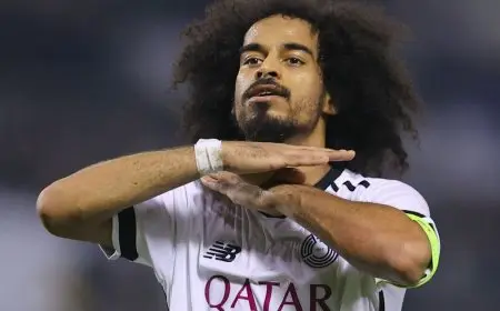 عفيف يتفوق على النعيمات ويتوج بجائزة أفضل لاعب داخل آسيا