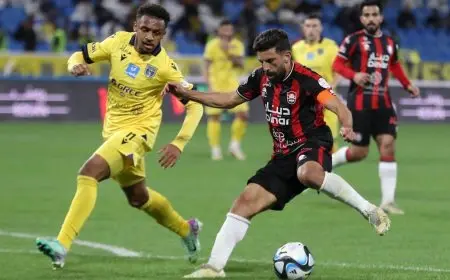 الرائد السعودي يتلقى ضربة بسبب إصابة خطيرة للمغربي فوزير