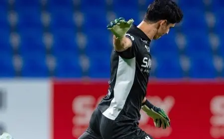 شارك في التدريبات الجماعية.. بونو جاهز لديربي الهلال والنصر