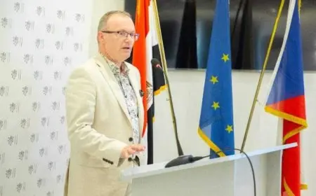 سفارة التشيك في مصر تفتتح معرض رحلات رؤساء الدول