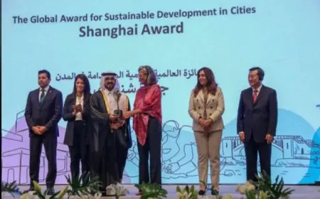 وزيرة التنمية المحلية ووكيل الأمين العام للأمم المتحدة تسلمان جوائز شنغهاي لـ5 مدن حول العالم