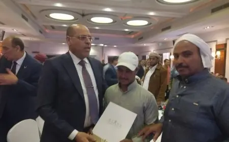 وزير العمل يسلم عقود عمل للشباب من بينهم ذوي همم بجنوب سيناء