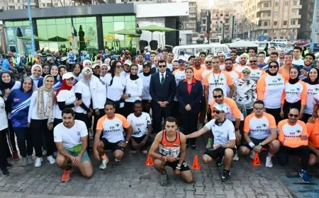 وزير الرياضة يطلق شارة البدء لماراثون الدراجات ومهرجان اللياقة البدنية بالإسكندرية