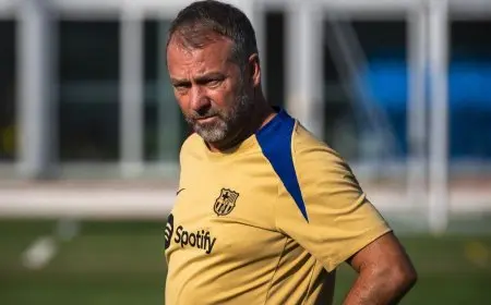 دفاع برشلونة الحصين يستعيد أحد قادته بعد التوقف الدولي