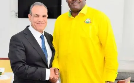 عبد العاطي يبحث تعزيز التعاون التكنولوجي مع وزير الاتصالات الأوغندي