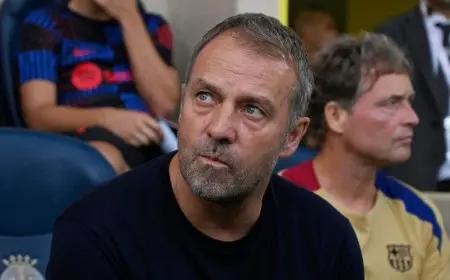 قبل قيادة برشلونة.. فليك سافر إلى إنجلترا “للتعلم من دي زيربي”