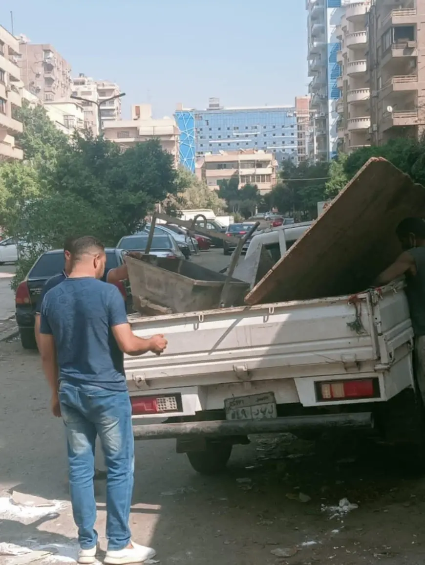 حملة لإزالة أعمال بناء مخالفة بشارع إسماعيل القباني في حي شرق مدينة نصر