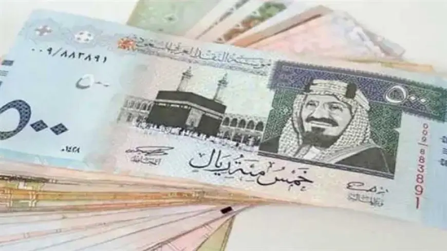 تراجع الريال السعودي والدرهم الإماراتي بالبنك الأهلي اليوم الثلاثاء