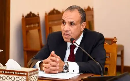 وزير الخارجية يلتقي كبار الكتاب والمفكرين بجريدة الأهرام