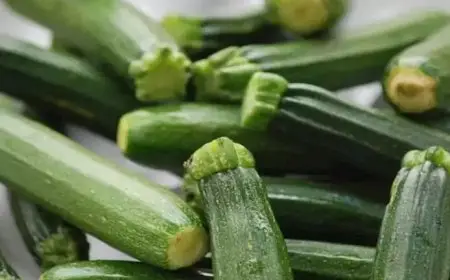 12 جنيها للكوسة.. أسعار الخضار والفاكهة في سوق العبور اليوم الاثنين