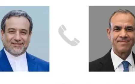 وزير الخارجية يبحث مع نظيره الإيراني جهود خفض التصعيد بالمنطقة والتطورات فى لبنان وغزة