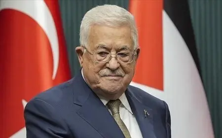 تصفيق حار وترحيب بحضور الرئيس الفلسطيني للمنتدى الحضري العالمي