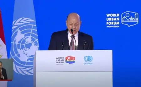 رئيس المجلس الرئاسي باليمن: الرئيس السيسي يقود نهضة عمرانية فريدة في تاريخ المنطقة