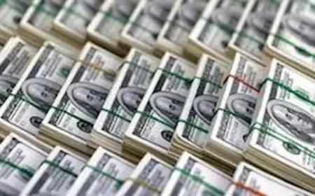 سعر الدولار ببداية التعاملات الصباحية الأربعاء في 10 بنوك