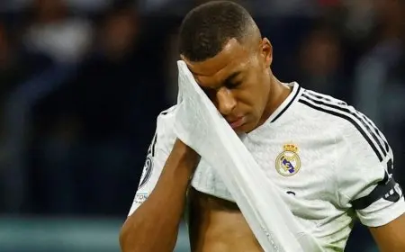 تييري هنري عن أداء مبابي الهزيل: لا يركض ولا يتحرك كرقم 9