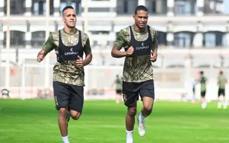 جلسة بين جوميز وسيف الجزيري فى مران الزمالك