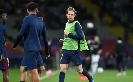 فرينكي دي يونغ جاهز للمشاركة كأساسي لأول مرة هذا الموسم