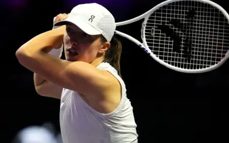 شفيونتيك تواجه كاساتكينا في الرياض بعد انسحاب بيغولا