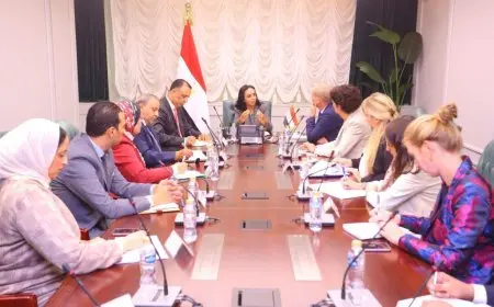 وزيرة التضامن تلتقي ممثل الاتحاد الأوروبي لحقوق الإنسان لاستعراض نتائج تقرير التنمية البشرية