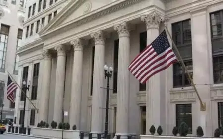 المستثمرون والبنوك المركزية يترقبون قرار الفيدرالي الأمريكي بخفض الفائدة