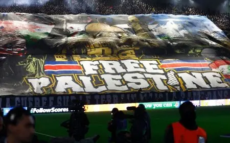“يويفا” لا يرى “استفزازاً” في لافتة داعمة لفلسطين بملعب باريس سان جيرمان