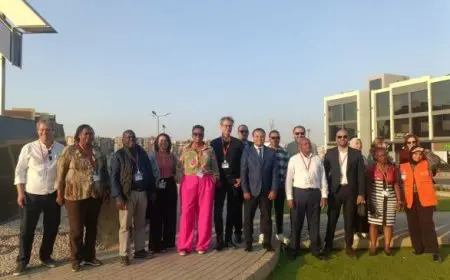 وفد من المشاركين في المنتدى الحضري العالمي يزور مدينة الشروق للاطلاع على التجربة العمرانية المصرية