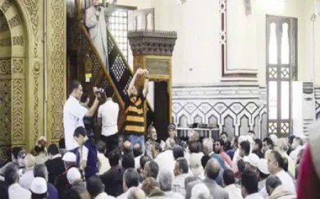 لماذا القمار الإلكتروني في خطبة الجمعة؟.. الأوقاف تجيب