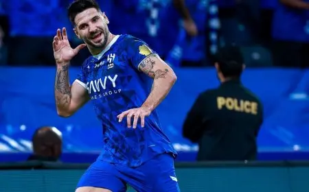 الهلال يهزم الاتفاق ويستعيد صدارة الدوري السعودي من الاتحاد
