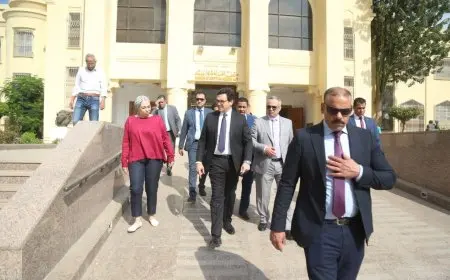 وزير الثقافة يتابع آخر الاستعدادات لتنظيم نسخة مهرجان القاهرة السينمائي الدولي الـ45