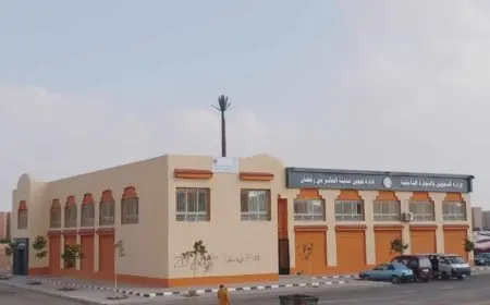 تسليم 14 محلا تجاريا للجنة المساعدات الأجنبية في العاشر من رمضان