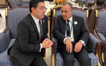 وزير الخارجية ونظيره المغربي يبحثان سبل تدعيم العلاقات الثنائية