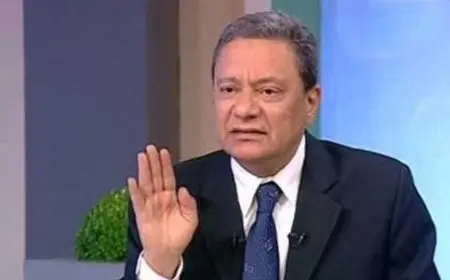 كرم جبر يهنئ وزير الإعلام السعودى بنجاح القمة العربية الإسلامية