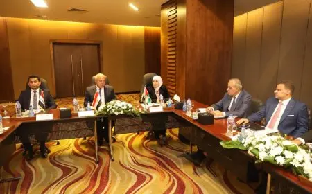 وزير الصناعة يترأس الاجتماع الـ 83 لشركة الجسر العربي للملاحة