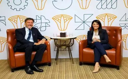 وزيرة التخطيط والتعاون تبحث موقف تنفيذ البرنامج القُطري مع منظمة “OECD”