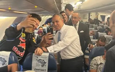 وزير الخارجية يصطحب 294 مواطنا مصريا من لبنان في ختام زيارته لبيروت