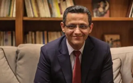 نقيب الصحفيين يدعو لوضع تعريف واضح للحد الأدنى للأجور بمشروع قانون العمل