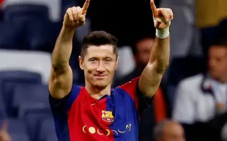 ديكو: لا يوجد مهاجمون مثل ليفاندوفسكي ولن نتسرع لتجديد عقده