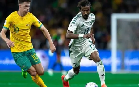 شوط أول مثير.. السعودية تحرج أستراليا والحكم يلغي ركلة جزاء