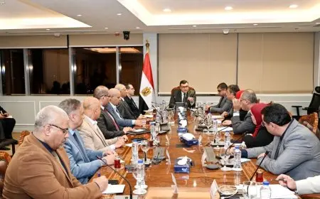 وزير الإسكان يصدر حزمة تكليفات لدفع معدلات التنمية بالمدن الجديدة