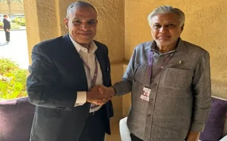 وزير الخارجية ونظيره الباكستاني يؤكدان أهمية وقف التصعيد والتوترات في المنطقة