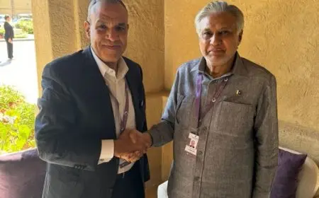 وزير الخارجية ونظيره الباكستاني يبحثان تطورات الأوضاع في قطاع غزة ولبنان