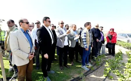 وزير الإسكان يتفقد مشروع حديقة تلال الفسطاط
