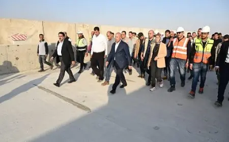 وزير النقل يتفقد مواقع العمل بالخط الأول من شبكة القطار الكهربائي السريع