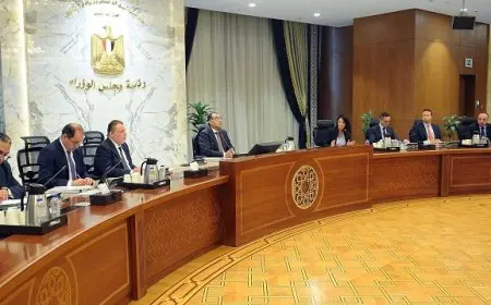 رئيس الوزراء يترأس اجتماع لجنة الدين الخارجي وتنظيم الاقتراض