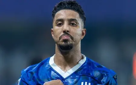 طبيب الهلال يكشف موعد عودة الثلاثي الدوسري ونيفيز والعويس