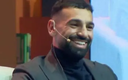 رد طريف من محمد صلاح على طفل في معرض الكتاب بالشارقة