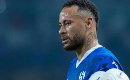 محامي نيمار: انتقال النجم البرازيلي من الهلال إلى سانتوس “مثير للسخرية”