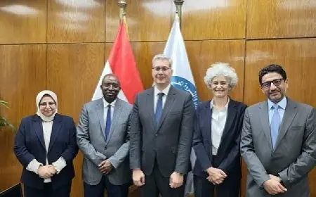 وزير البترول يبحث مع وفد مؤسسة التمويل الدولية سبل دعم التعاون المختلف