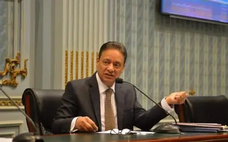 كرم جبر: الشائعات جريمة تستهدف الأمن القومي.. والسجن مصير مرتكبيها